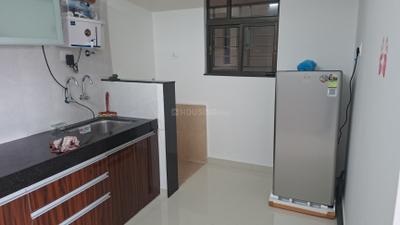 Kitchen Image of 900 Sq.ft 2 BHK Apartment / Flat for rent in Camp Pune for Rs. 43000