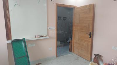 Living Room Image of 350 Sq.ft 1 BHK Builder Floor for rent in Pochanpur Colony New Delhi for Rs. 15000