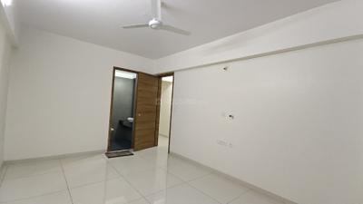 Bedroom Image of 2335 Sq.ft 3 BHK Apartment / Flat for rent in Shivalik Green View, Shantigram Ahmedabad for Rs. 48500