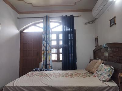 Bedroom Image of 3042 Sq.ft 6 BHK Independent House for sale in Sector 40 Gurgaon for Rs. 55000000