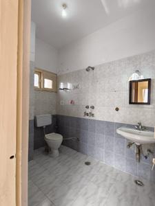 Bathroom Image of 2000 Sq.ft 4 BHK Apartment / Flat for sale in Madhur Jeevan Apartments, Sector 56 Gurgaon for Rs. 25100000