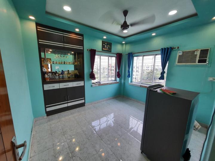 2 BHK 950 Sqft Flat for sale at Mukundapur, Kolkata Property ID