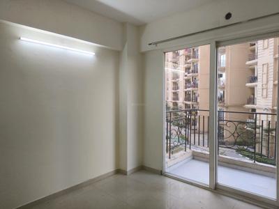 Bedroom Image of 700 Sq.ft 2 BHK Apartment / Flat for sale in Signature Global The Millennia, Sector 37D Gurgaon for Rs. 6800000