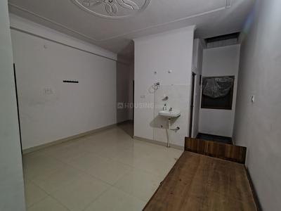 Living Room Image of 450 Sq.ft 1 BHK Builder Floor for rent in Jankipuram Garden Lucknow for Rs. 7000