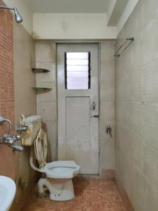 Common Bathroom Image of 900 Sq.ft 2 BHK Apartment / Flat for rent in Kasarvadavali Thane for Rs. 30000