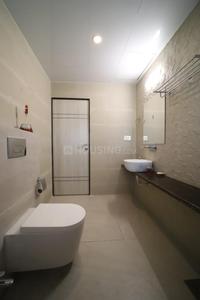 Bathroom Image of 550 Sq.ft 1 BHK Apartment / Flat for sale in Malad West Mumbai for Rs. 7000000