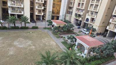 Image of 1069 Sq.ft 3 BHK Apartment / Flat for rent in SG Shikhar Height, Siddharth Vihar, Ghaziabad for Rs. 30000