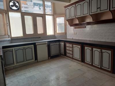 Kitchen Image of 1500 Sq.ft 4 BHK Builder Floor for rent in Panchsheel Park New Delhi for Rs. 180000