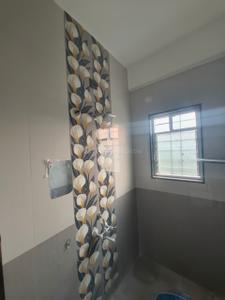 Bathroom Image of 850 Sq.ft 2 BHK Independent House for rent in Sus Pune for Rs. 16000