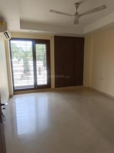 Bedroom Image of 3000 Sq.ft 3 BHK Builder Floor for rent in Green Park Extension New Delhi for Rs. 200000