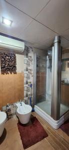 Bathroom Image of 2304 Sq.ft 3 BHK Villa for rent in Chembur Mumbai for Rs. 180000