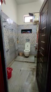 Bathroom Image of 3000 Sq.ft 7 BHK Independent House for sale in Behala Kolkata for Rs. 13000000