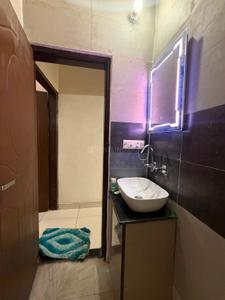 Bathroom Image of 1450 Sq.ft 3 BHK Apartment / Flat for sale in Dhakoli Zirakpur for Rs. 5650000