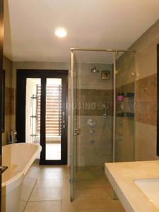 Bathroom Image of 4339 Sq.ft 4 BHK Apartment / Flat for rent in Embassy Grove, Rustam Bagh Layout Bengaluru for Rs. 300000