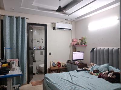 Bedroom Image of 1350 Sq.ft 3 BHK Builder Floor for sale in Ramesh Nagar New Delhi for Rs. 25000080