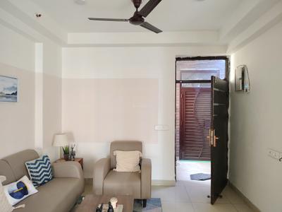 Living Room Image of 990 Sq.ft 2 BHK Apartment / Flat for sale in Ajnara Le Garden, Noida Extension Greater Noida for Rs. 7800000