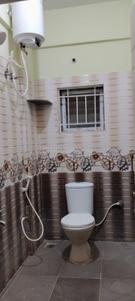 Bathroom Image of 800 Sq.ft 1 BHK Independent House for rent in Varthur Bengaluru for Rs. 14000