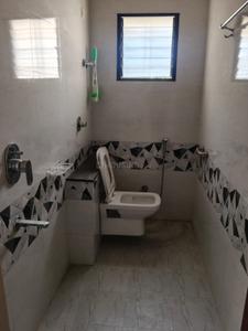 Bathroom Image of 1250 Sq.ft 3 BHK Apartment / Flat for rent in Manewada Nagpur for Rs. 25000