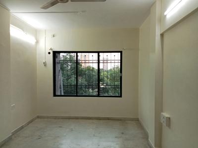 Bedroom Image of 825 Sq.ft 2 BHK Apartment / Flat for rent in Dadar East Mumbai for Rs. 110000