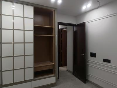 Bedroom Image of 1000 Sq.ft 3 BHK Builder Floor for sale in Pitampura New Delhi for Rs. 23500000