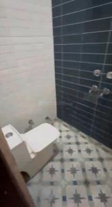 Bathroom Image of 600 Sq.ft 1 BHK Builder Floor for rent in Patel Nagar New Delhi for Rs. 17500