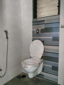 Common Bathroom Image of 500 Sq.ft 1 BHK Apartment / Flat for rent in Hiranandani Solitaire, Thane West Thane for Rs. 35000