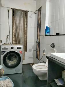 Common Bathroom Image of 1150 Sq.ft 3 BHK Apartment / Flat for sale in Rosa Bella, Hiranandani Estate Thane for Rs. 18500000