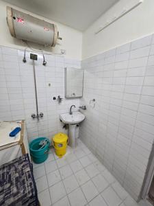 Image of 900 Sq.ft 2 BHK Apartment / Flat for rent in Neelambar Apartments, Pali Hill, Mumbai for Rs. 120000