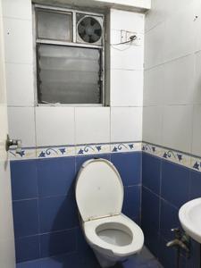Common Bathroom Image of 350 Sq.ft 1 BHK Apartment / Flat for sale in Mahalakshmi Mumbai for Rs. 10000000