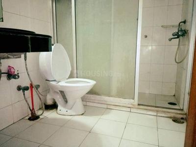 Bathroom Image of 2300 Sq.ft 3 BHK Independent House for rent in Sector 41 Noida for Rs. 45000