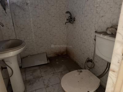 Bathroom Image of 1880 Sq.ft 4 BHK Apartment / Flat for sale in Gaurs 11th Avenue, Noida Extension Greater Noida for Rs. 14800000