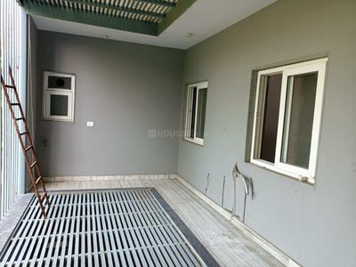 Balcony Image of 3000 Sq.ft 4 BHK Independent House for rent in Sector 51 Noida for Rs. 75000