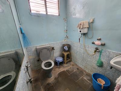 Bathroom Image of 1120 Sq.ft 2 BHK Apartment / Flat for sale in Himayat Nagar Hyderabad for Rs. 7400000