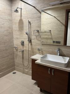 Bathroom Image of 2800 Sq.ft 4 BHK Builder Floor for rent in New Friends Colony New Delhi for Rs. 295000