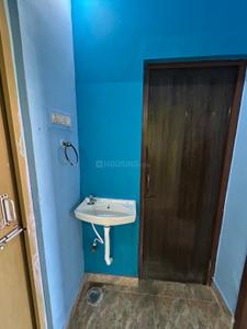 Bathroom Image of 444 Sq.ft 1 BHK Apartment / Flat for sale in TNHB MIG Plot, Sholinganallur Chennai for Rs. 2500000