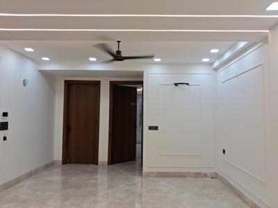 Living Room Image of 1350 Sq.ft 3 BHK Builder Floor for sale in Paschim Vihar New Delhi for Rs. 26000000