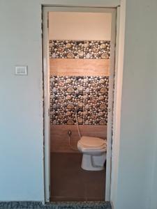 Bathroom Image of 800 Sq.ft 2 BHK Apartment / Flat for sale in Sinthi Kolkata for Rs. 4500000