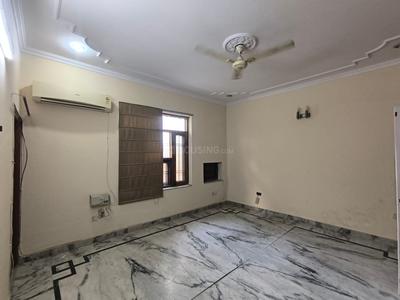 Bedroom Image of 4400 Sq.ft 3.5 BHK Builder Floor for rent in Sector 14 Faridabad for Rs. 45000