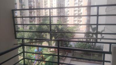 Balcony Image of 1700 Sq.ft 3 BHK Apartment / Flat for sale in Cosmos Golden Heights, Crossings Republik Ghaziabad for Rs. 9900000