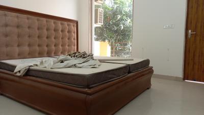 Bedroom Image of 1820 Sq.ft 2 BHK Builder Floor for rent in Sector 45 Gurgaon for Rs. 58500