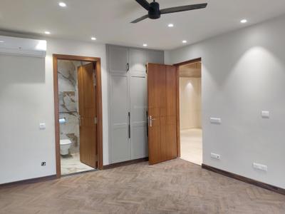 Bedroom Image of 2100 Sq.ft 3.5 BHK Builder Floor for sale in Adani Samsara, Sector 61 Gurgaon for Rs. 39900000