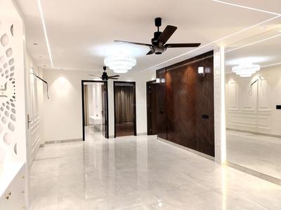 Living Room Image of 2500 Sq.ft 4 BHK Builder Floor for sale in Sector 67 Gurgaon for Rs. 24000000