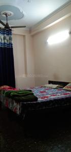 Bedroom Image of 650 Sq.ft 1 BHK Builder Floor for rent in Sector 63 A Noida for Rs. 22000