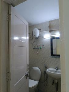 Bedroom Two Image of 2000 Sq.ft 3 BHK Apartment / Flat for rent in Vasant Kunj New Delhi for Rs. 80000