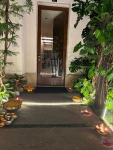 Image of 1300 Sq.ft 2 BHK Apartment / Flat for rent in Hill View Apartments, Vasant Vihar, New Delhi for Rs. 90000