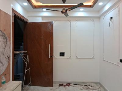 Living Room Image of 1050 Sq.ft 2 BHK Apartment / Flat for sale in RN Metro Heights, Sector 72 Noida for Rs. 3500000
