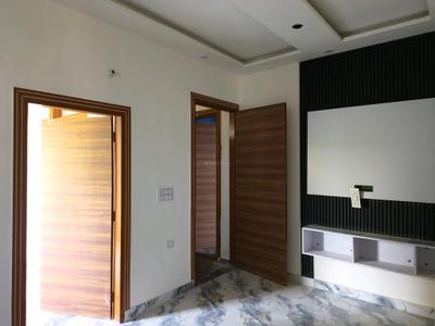 Living Room Image of 900 Sq.ft 3 BHK Builder Floor for sale in DLF Ankur Vihar Ghaziabad for Rs. 3430424