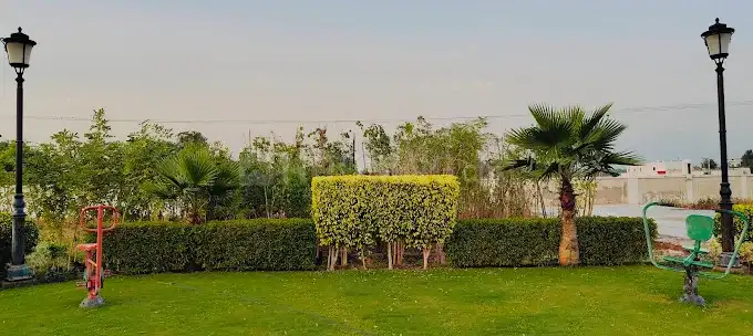 Golden Park Main Image 1