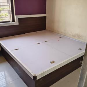 Bedroom Image of 600 Sq.ft 1 BHK Apartment / Flat for rent in Vesu Surat for Rs. 15000