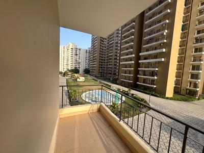 Balcony Image of 2140 Sq.ft 4 BHK Apartment / Flat for sale in Amrapali Crystal Homes Phase 1, Sector 76 Noida for Rs. 28800000